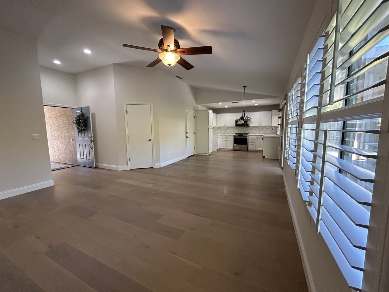 248 Summer Grove Cir - Photo 7 of 35