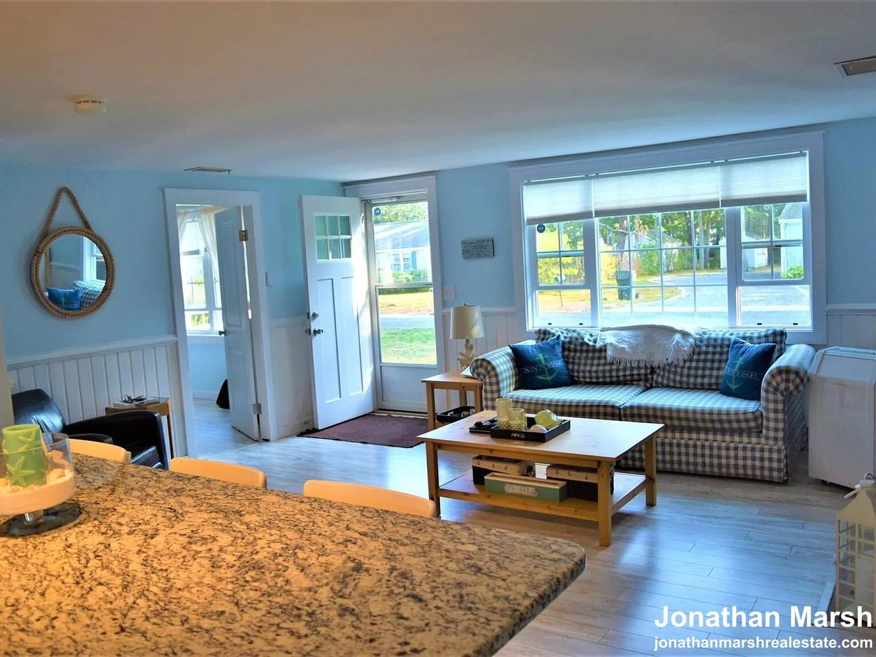 167 Breezy Point Rd - Photo 2 of 9