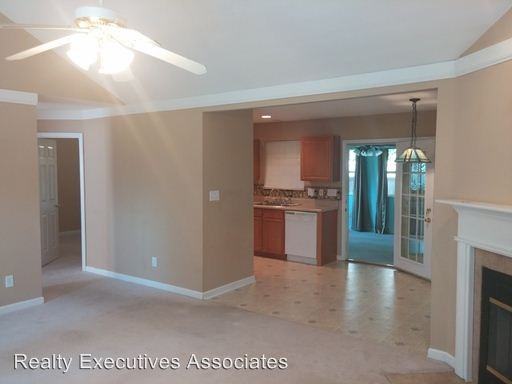 157 Acorn Dr - Photo 3 of 24