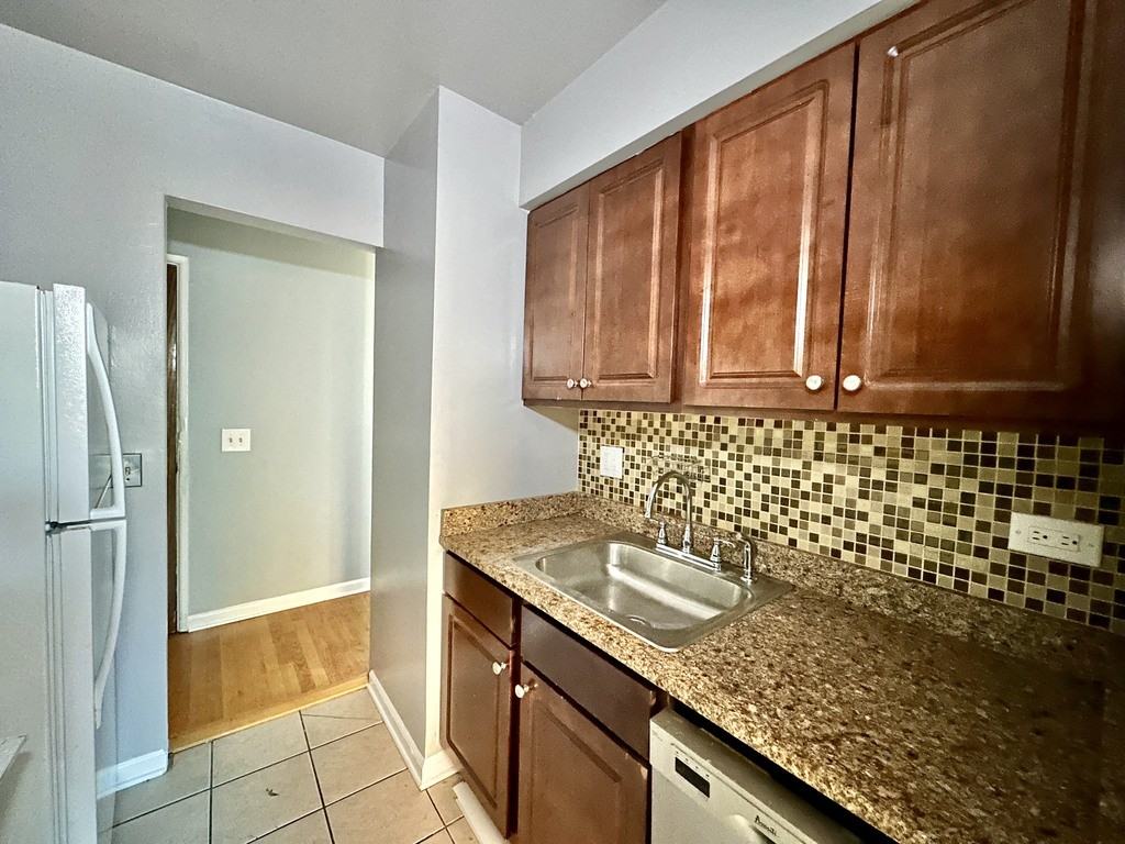 5820 Sheridan Road #D305 - Photo 3 of 20