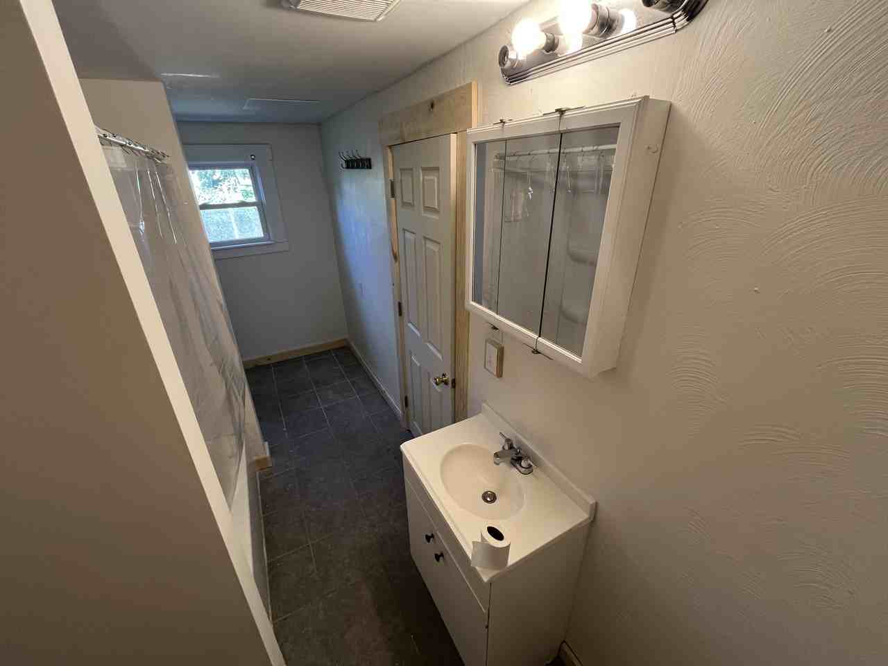 425 Bryant Ave #NA - Photo 4 of 15