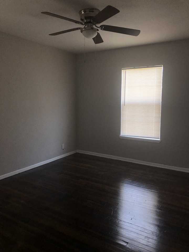 826 Hancock Ave #1 - Photo 3 of 5