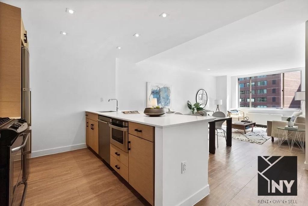 Wall St #1213 - Photo 2 of 14