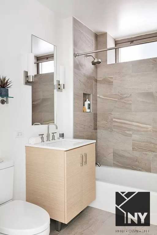 Wall St #1213 - Photo 6 of 14