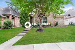 6999 Parkbrook Ln - Photo 1 of 1