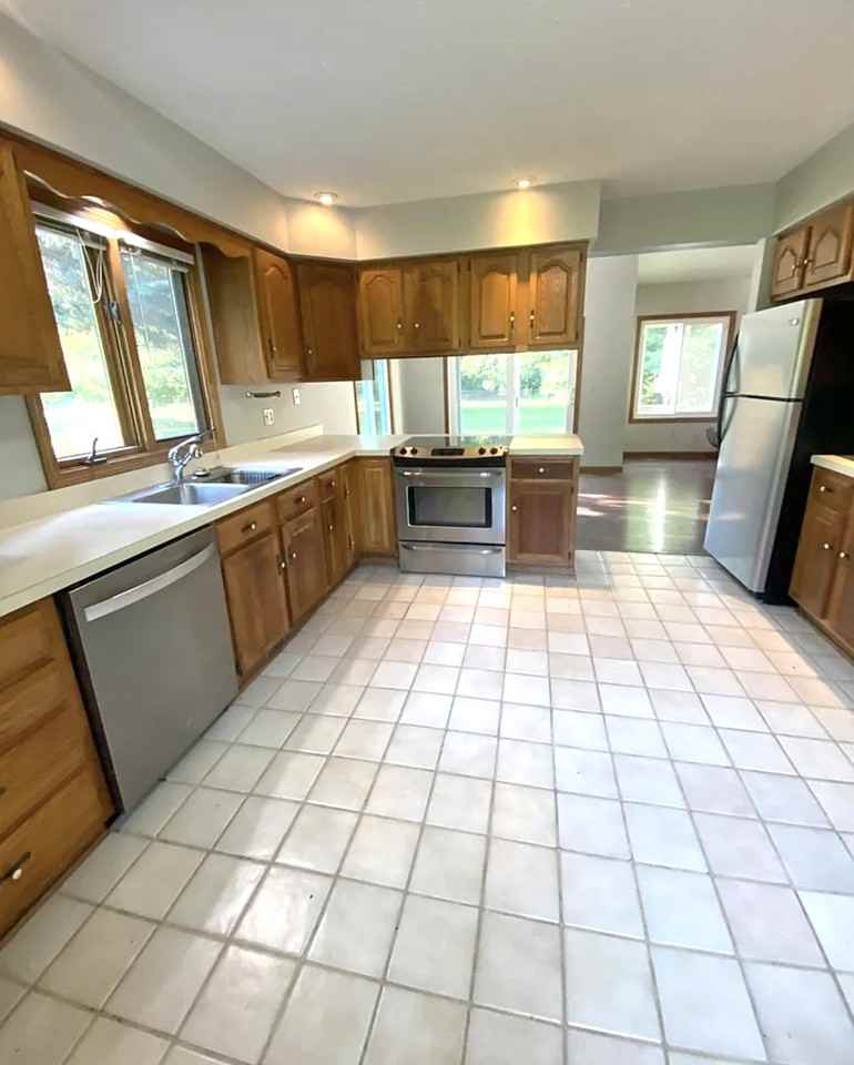 3101 East Stoll Road - Photo 2 of 22