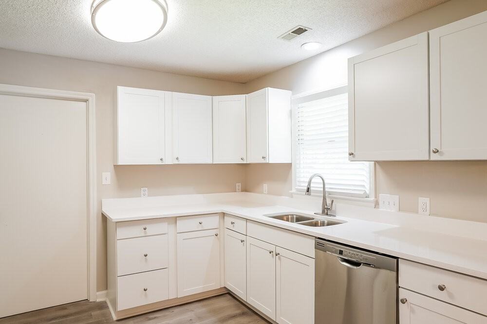 1509 Kempsey Cir - Photo 7 of 16
