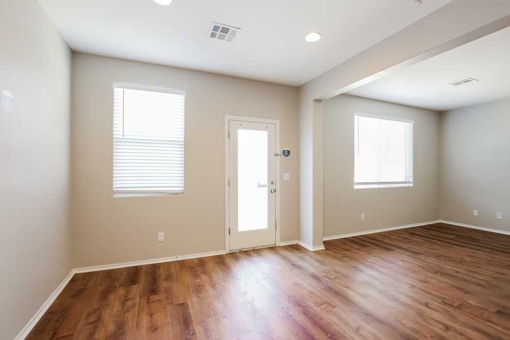 1077 Water Cove St - Photo 7 of 17