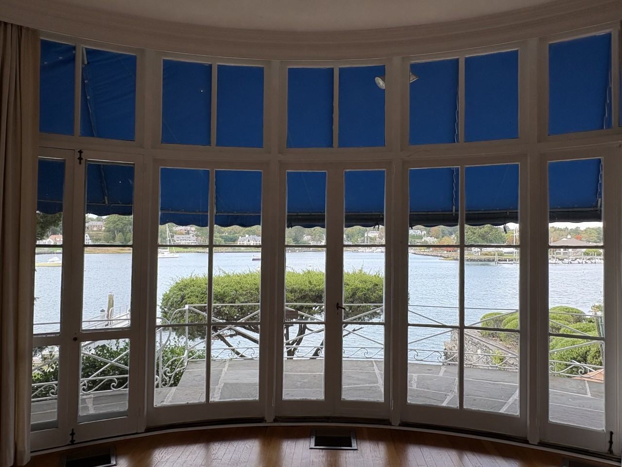 700 Steamboat Road - Photo 3 of 22