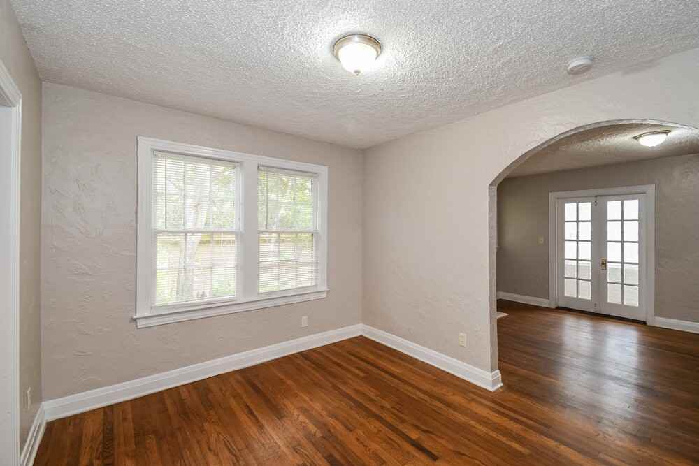 6514 N Pearl St - Photo 5 of 16