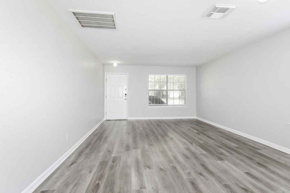 15111 Western Skies Dr - Photo 6 of 17