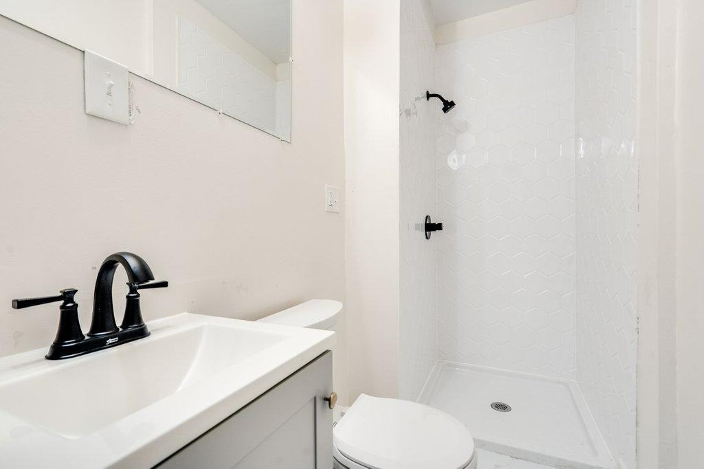 6701 Gertrude Ave - Photo 7 of 21