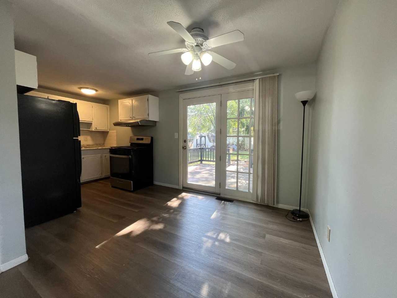 1413 Cardwell Square South - Photo 7 of 20