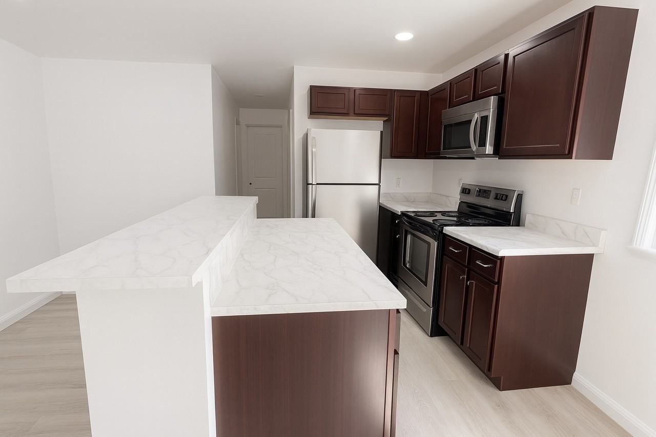 2405 Mastin Lake Rd NW - Photo 4 of 10