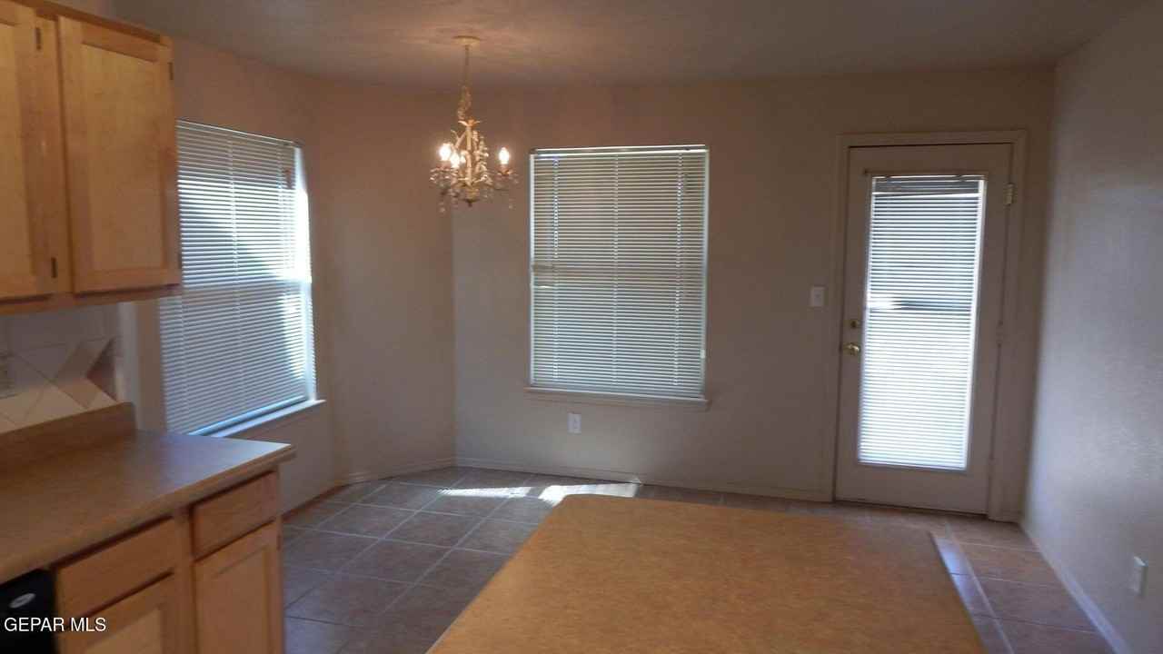 9941 Marine - Photo 7 of 27