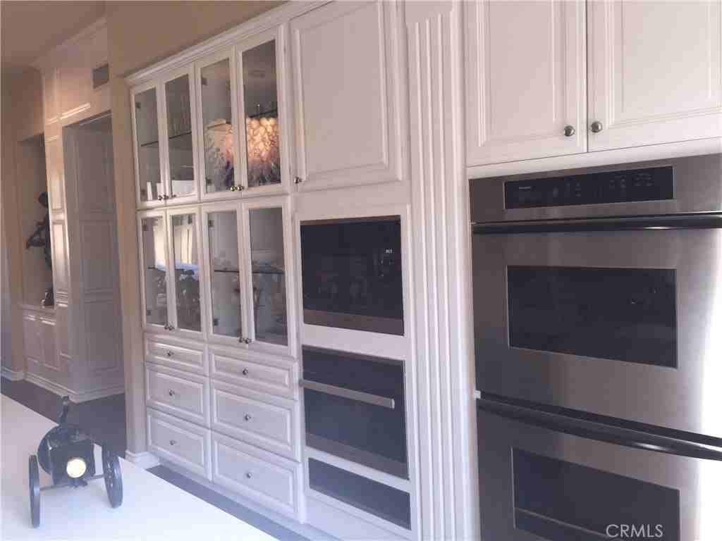 10715 Plumas Way - Photo 6 of 25