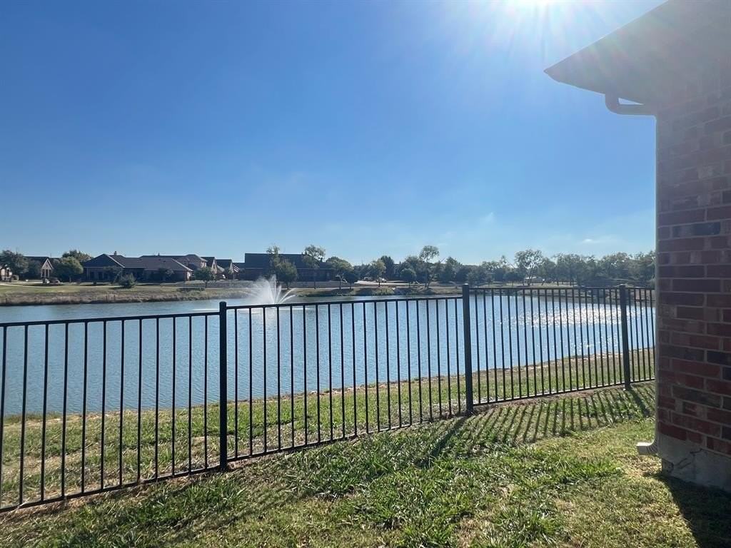 1721 Nestledown Dr - Photo 7 of 26