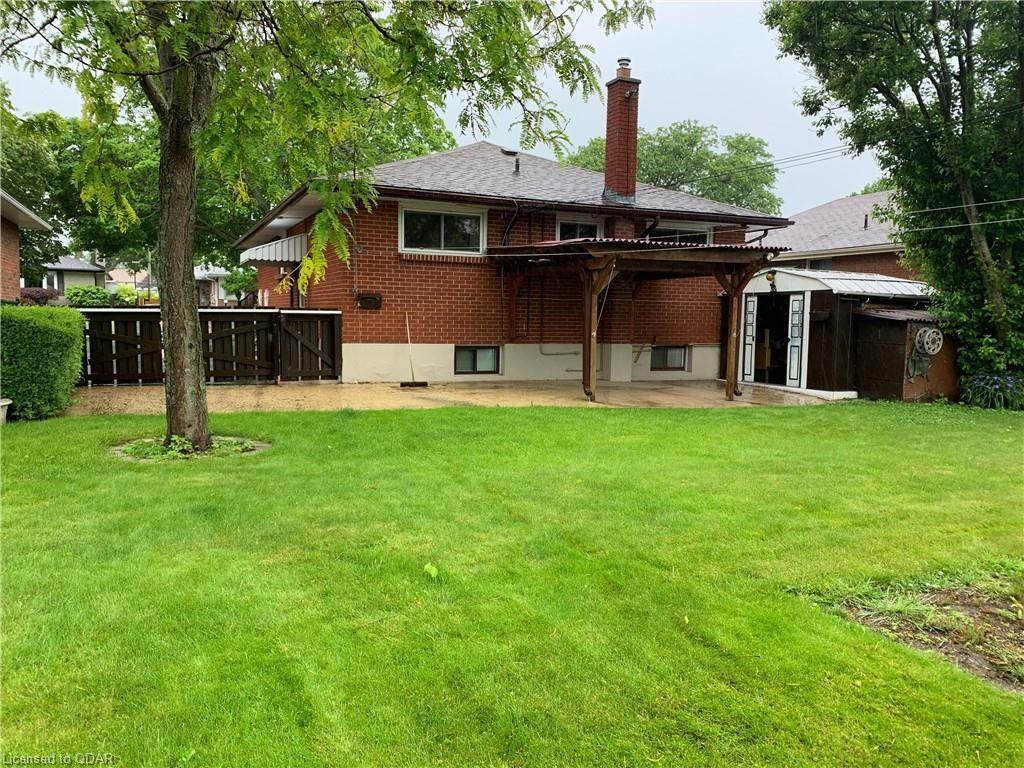 Smith Cres - Photo 2 of 2