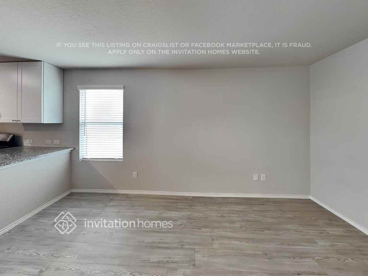 3238 Kornberg Drive - Photo 3 of 18