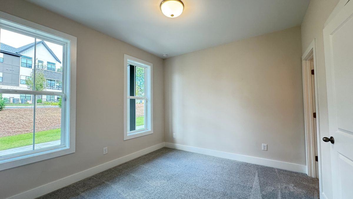 2594 Alcovy Trl Ne - Photo 3 of 28