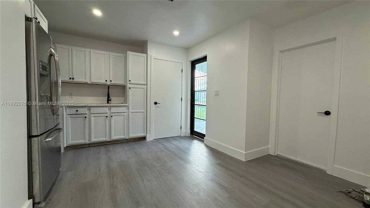 17310 Sw 109th Ave ##0 - Photo 3 of 3