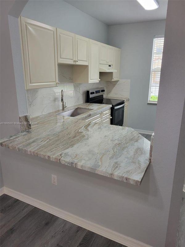 140 Se 6th Rd - Photo 3 of 3