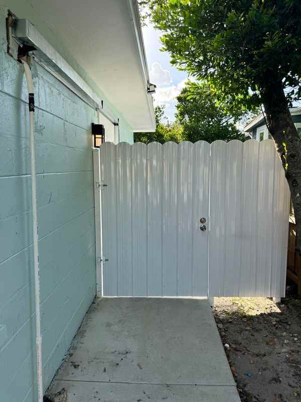 3012 Ybor St - Photo 2 of 15