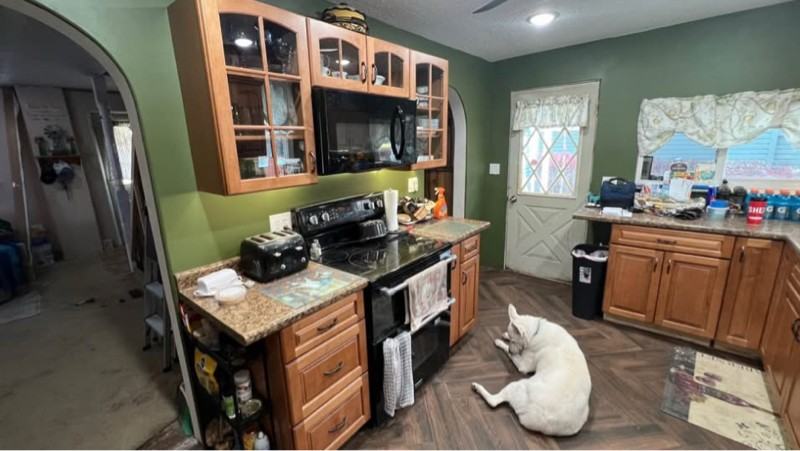 116 Stephens St - Photo 3 of 12