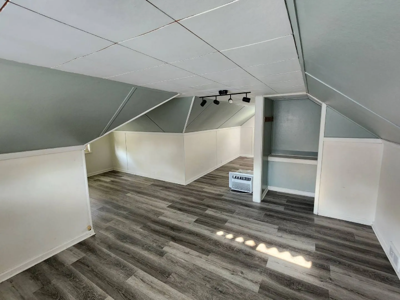 11202 Mountview Ave - Photo 5 of 17