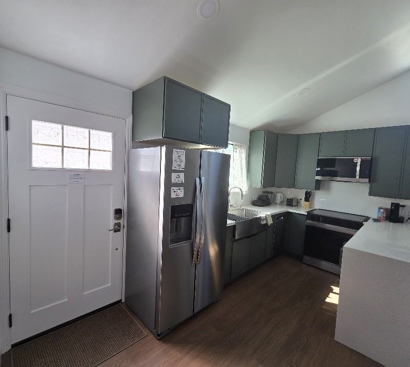 6611 1/2 Winnetka Ave - Photo 3 of 20