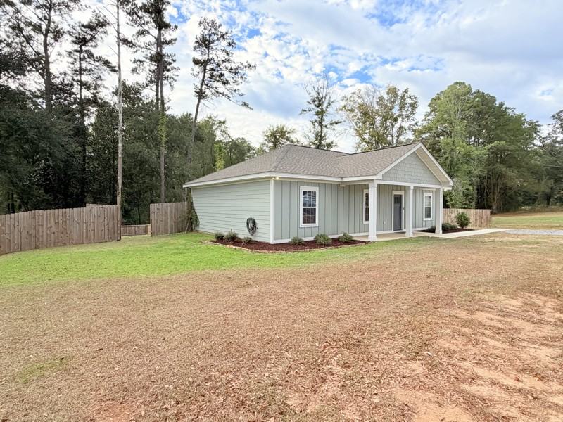 202 Ridge Ln - Photo 3 of 14