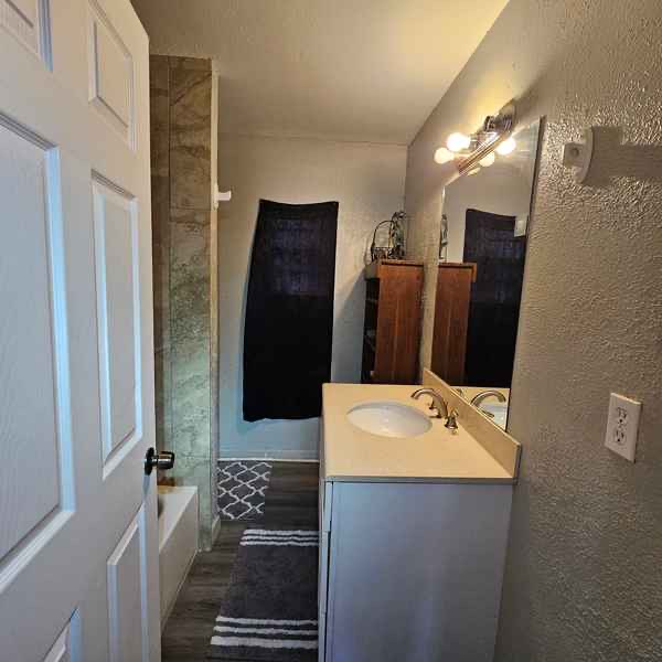 4 Sandy Ln #4 - Photo 2 of 20