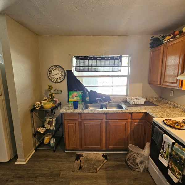 4 Sandy Ln #4 - Photo 6 of 20