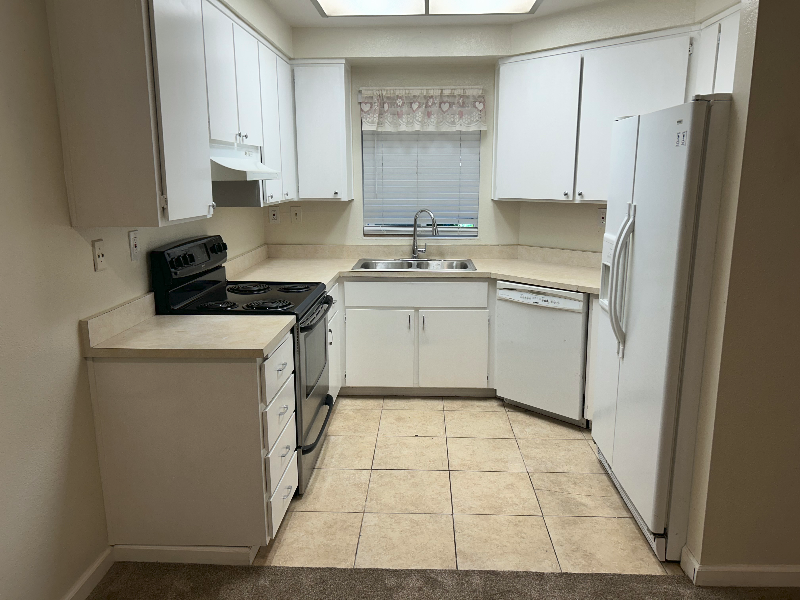 474 Shadowgraph Dr - Photo 2 of 12