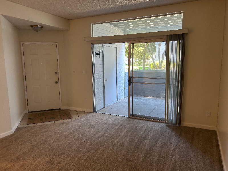 474 Shadowgraph Dr - Photo 3 of 12