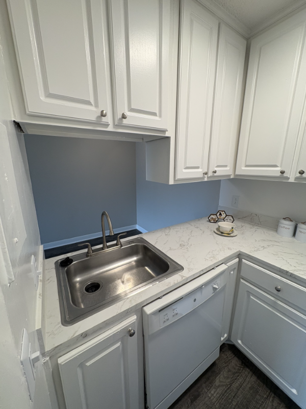 1005 Hickory Hill Ln #A205 - Photo 6 of 20