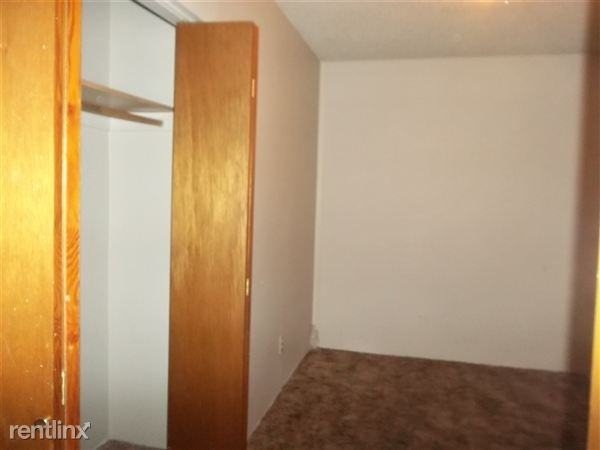 446 10th Avenue Mn - Photo 3 of 21