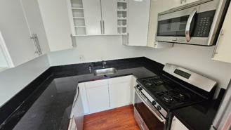 933 Gramercy Drive #4 - Photo 1 of 1