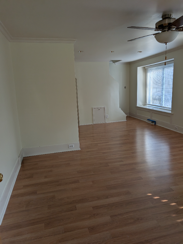 14837 Keating Ave - Photo 2 of 10