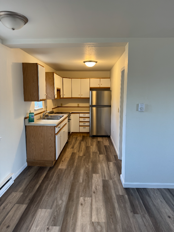 3850 N Shore Dr #4 - Photo 6 of 7