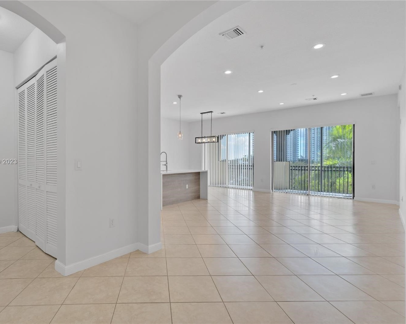 3055 Nw 126th Ave #2001 - Photo 3 of 20