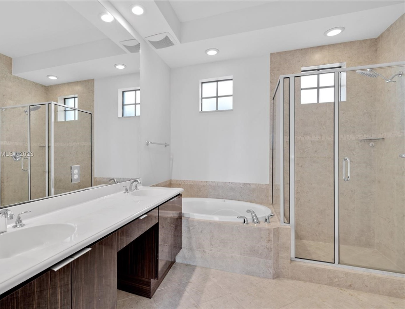 3055 Nw 126th Ave #2001 - Photo 7 of 20