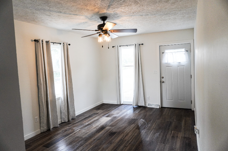 500 B St - Photo 4 of 14