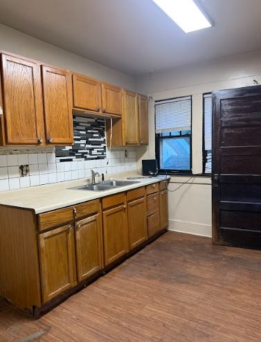 1344 Sedgwick St - Photo 3 of 6