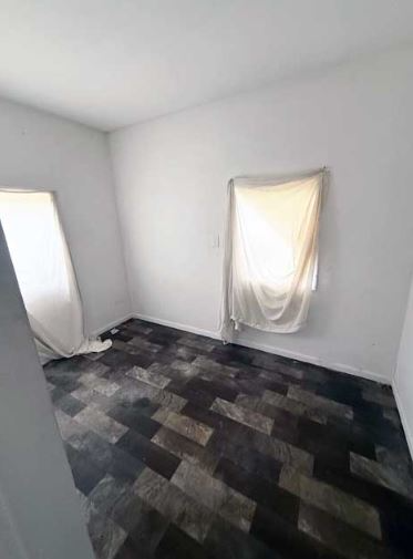 1160 N Summit Ave - Photo 6 of 6