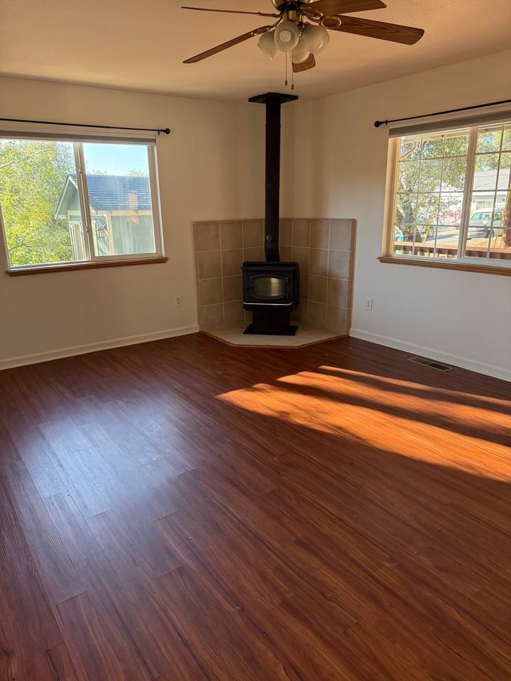 15524 Buena Vista Avenida #NA - Photo 3 of 7