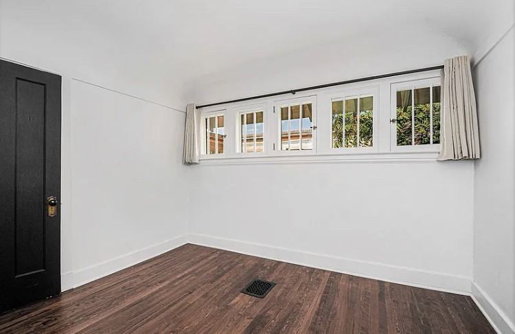 1133 Stonebrook Ct Ne #NA - Photo 2 of 12
