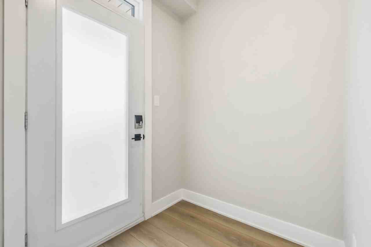 72 Armstrong Street #E - Photo 3 of 30