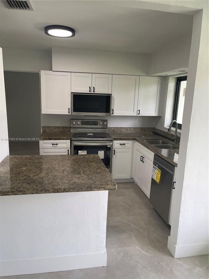 4310 Nw 182nd St #0 - Photo 3 of 12