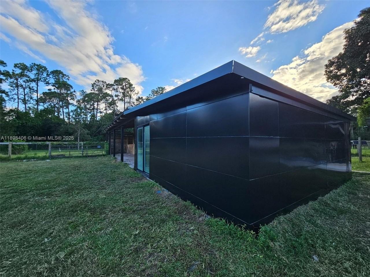 15696 Ferris Pl #0 - Photo 4 of 9